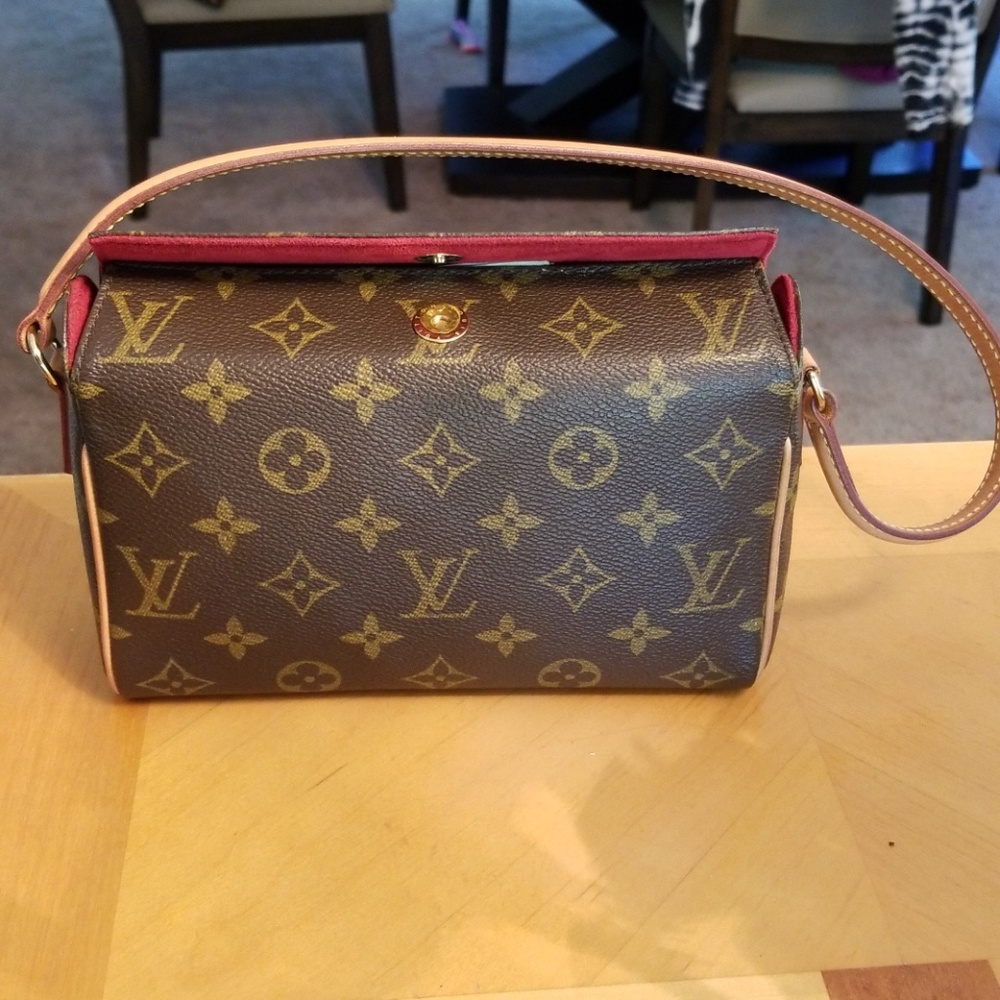 Lv